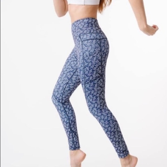 Zyia Navy Haystack Light n Tights 7/8 length (24” inseam) - Picture 5 of 12